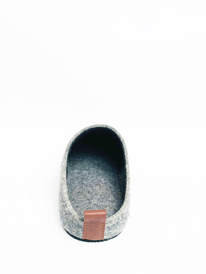 Pantufla Line Gris claro